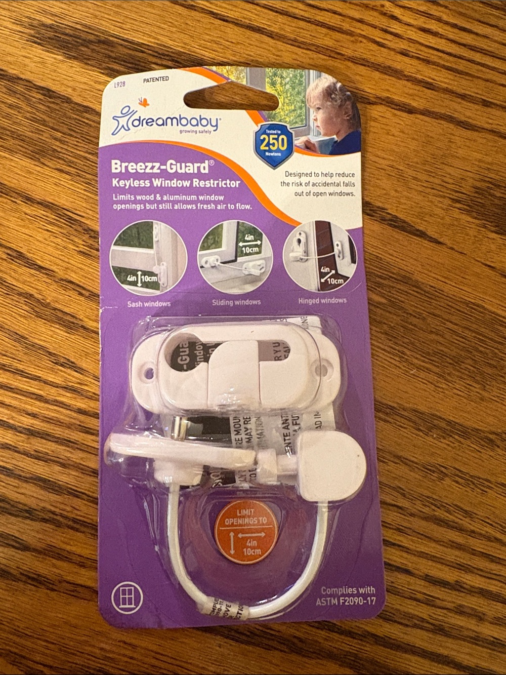 Dreambaby White Breezz-Guard Keyless Window Restrictor - White